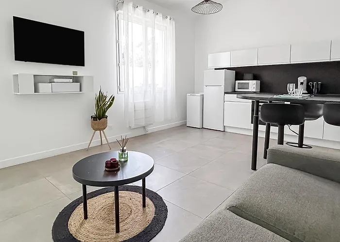 Maison Moderne- Proche Centre, Tram&tout A Pieds